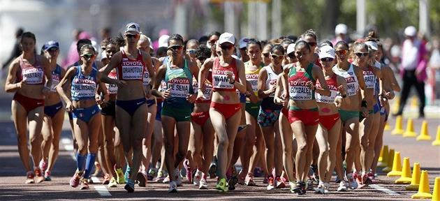 4. MISTROVSTVÍ SVĚTA 2017 Závodu žen v chůzi na 20 km se účastnila také P. REPINA. Došla na 50. místě, přestože po celý závod ušla v průměru 1 km za 5 minut. Jak dlouho šla tento závod? (Pozn.