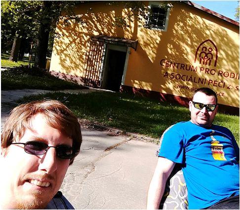12 Středisko VÝZVA integrační klub BRÁNA PÁTEČNÍ ČAJOVNA Tak konečně přišlo jaro.