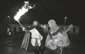 Noční klid je zákonem stanoven na dobu osmi hodin od 22:00 hodin do 6:00 hodin ranních, přičemž konkrétní obec může obecně závaznou vyhláškou stanovit, při jakých příležitostech se tato doba