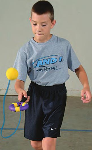 Cílem hry je odrazit a následně chytit míček