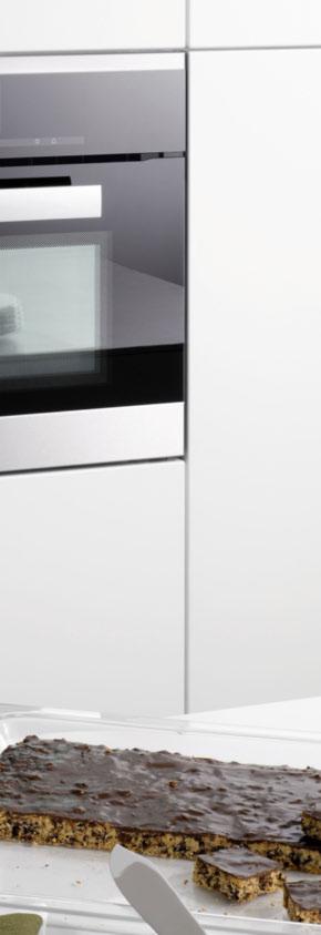Kombinovaná prevádzka Kombinácia dvoch funkcií na malom priestore Kompaktná rúra na pečenie s mikrovlnkou dôvtipne spája výhody obidvoch výkonných spotrebičov: ide o plnohodnotnú rúru na pečenie s