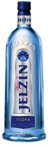 33123 Klasik Tuzemský um 40% 0,5l, Borovička, Vodka Kód: 10441, 11209, 18060 4,49 bez 5,39 s 4,69 bez 5,63 s 4,99 bez 5,99 s Vodka Hanácka