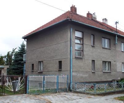 strana 1 Znalecký posudek č. 4277/2015 o ceně nemovitých věcí pozemek parc.č. st. 1237, jehož součástí je rodinný dům č.p. 1165 stojící na pozemku parc.č. st. 1237, a pozemek parc.č. 2688/1; pozemky a budova k datu 30.