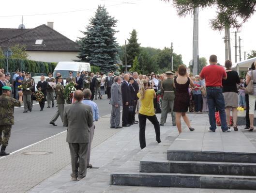 Přitom byli zabiti tři nacisti, hostinský a jeden partyzán.