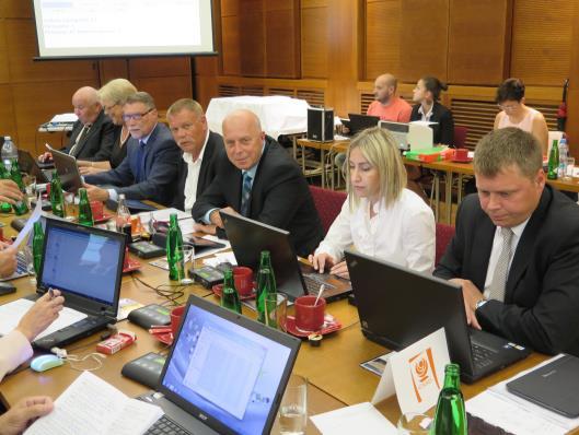 Čelakovského ulici do výše 25 tisíc Kč o SANTÉ Centru ambulantních a pobytových sociálních služeb v ulici Tajovského v hodnotě do výše 35 tisíc Kč o Domu pro matku s dětmi