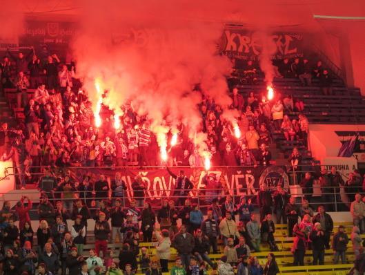 Oči potřebují barvy stejně jako světlo. A barvy přitom nepřijímáme pouze pasivně jako pocit, ale také tvoří a působí na naši mysl.