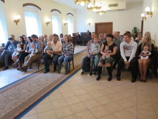 Na programu je přivítání ceremoniářkou, slavnostní proslov zastupitele města, zápis do pamětní knihy, krátké kulturní vystoupení malých školáků a předání drobných dárků.