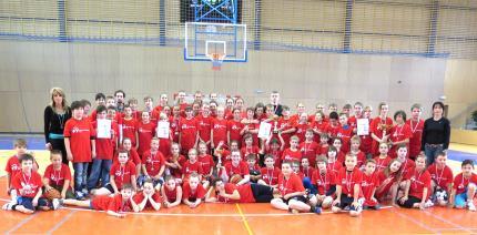 76 Celý projekt byl financován z rozpočtu Moravskoslezského kraje v rámci programu Ostrava Evropské město sportu 2014 a z dotace České basketbalové federace. 16. 5.