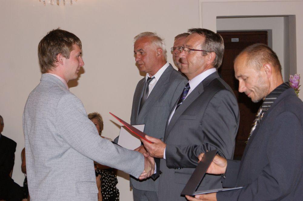 Předávání diplomů absolventům na českobudějovické