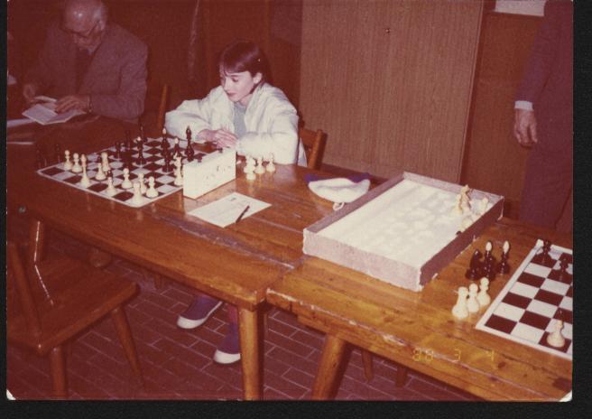 Obrázek 11 V roce 1986 se přeborníkem okresu Klatovy v bleskové hře stala 12letá Vladislava Hanzíková (nyní