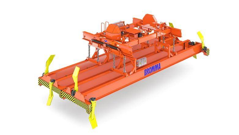 UCHYCENÍ KONTEJNERŮ Teleskopický tandemový quattro spreader, který dovoluje manipulovat až se čtyřmi 20 stopými kontejnery. Nosnost spreaderu je 2x51 t a 4x 32,5 t.