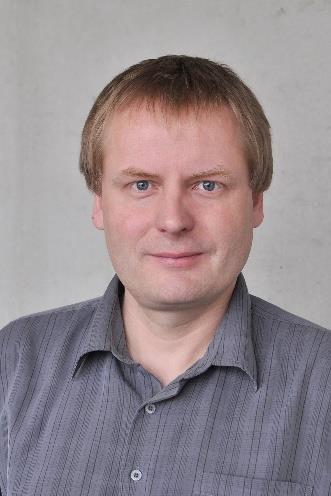 Dlouhodobě se angažuje při obhajování práv klientů, kterým byl neoprávněně sražen solární odvod.