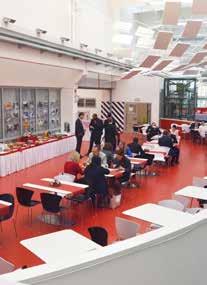 mohou využít i nabídky kluboven, expozic nebo planetária.