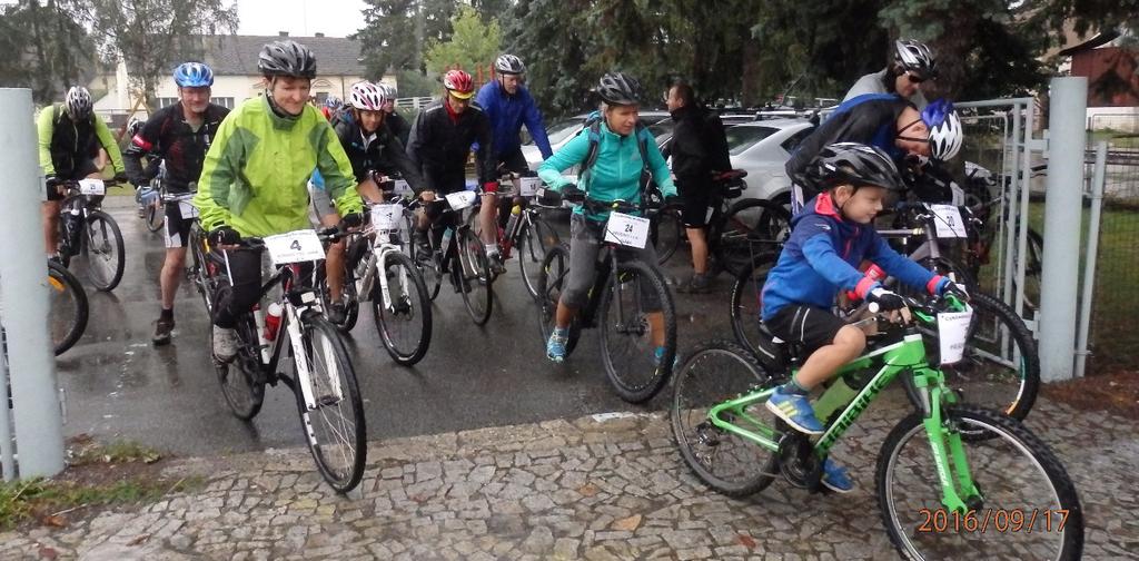Cyklisticky za zážitky (17. 9. 2016) 7. ročník cyklo-orientačního závodu Cyklisticky za zážitky tentokráte provázel déšť.
