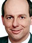 GUTMANN Tomáš Konč ický ředitel Tomáš Končický (42) posílil tým rakouské privátní banky Gutmann, kde je zodpovědný za vybudování české pobočky tradičního vídeňského bankovního domu.
