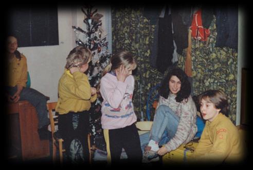 HISTORICKÉ NADÍLKY ŠAVANŮ LEŠTINA 1994 V tomto roce se opět spojily rody z Leštiny a Zábřeha a kmen Shawnee se nastartoval do dalších let činnosti.