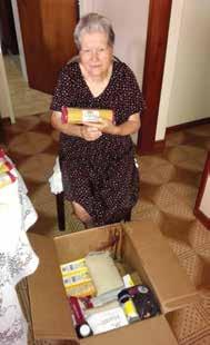 Cene osnovnih dobrin so zelo narasle. Močno primanjkuje hrane in zdravil. Caritas Venezuela poroča, da so ljudje v zadnjem letu povprečno izgubili 10 kg svoje teže.
