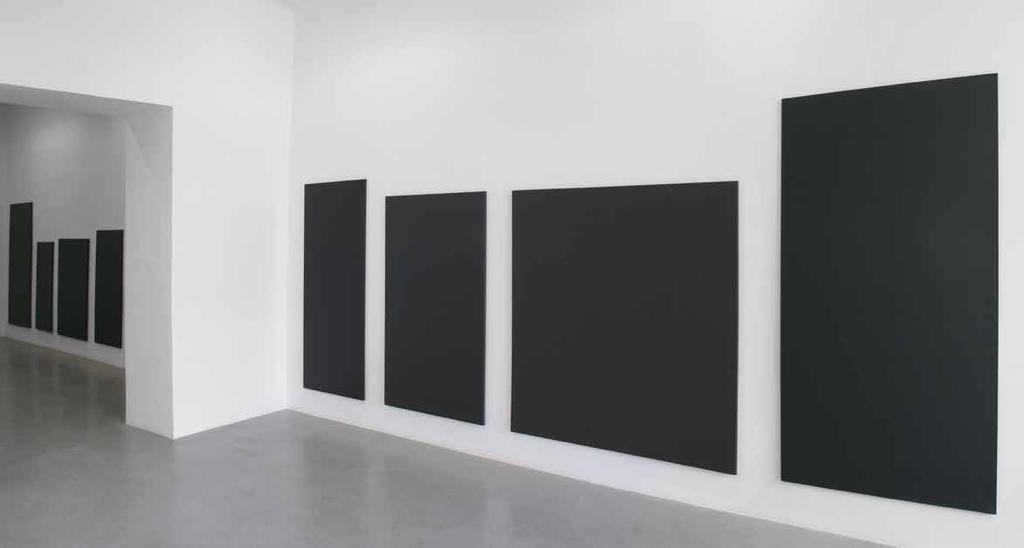 2009, České Budějovice, Dům umění, Until The Morning Comes ONE NEVER CAN TELL, 2009, 12 obrazů, akryl na plátně Obrazy byly namalovány barvou vzniklou smícháním všech tub z běžně dostupných sad