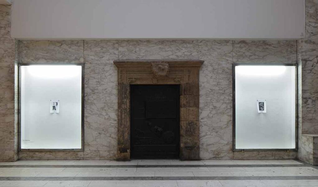 2013, Praha, Galerie Fredinanda Baumanna, Myšlenky moderních sochařů MYŠLENKY MODERNÍCH SOCHAŘŮ, 2013, xerox, kresba modrou propiskou, kancelářský papír, formát A4, 302 ks Všechny stránky knihy