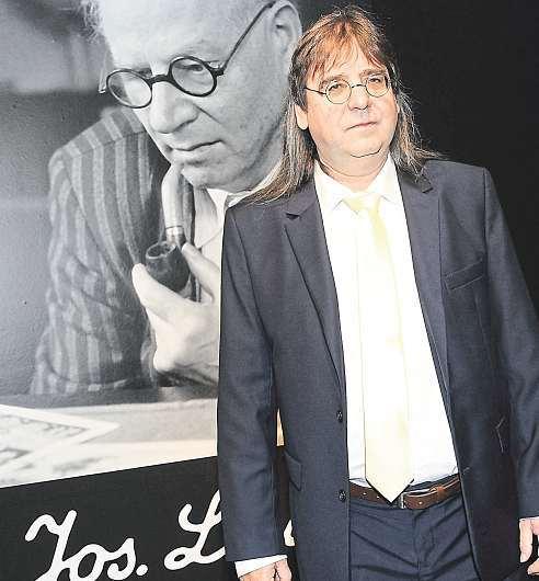 4 15. prosince 2017 Česká republika Josef Lada ajaroslav Hašek. PřátelstvízpečetěnéŠvejkem Malíře Josefa Ladu aspisovatele Jaroslava Haška pojilo dlouholeté přátelství.