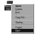 Odpojení fotoaparátu Pokud je v menu USB nastavena možnost PTP: Můžete po ukončení přenosu snímku vypnout fotoaparát a odpojit kabel USB.