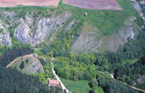 Prokopské a Dalejské údolí Vyhlášen v roce 1993 na ploše 652,5 ha.