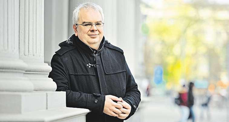 Ale zjistili, že firma oněstojí,ikdyž nemůžou pracovat jako předtím. Avpřípadě ostatních zaměstnanců? Personalista Petr Sedláček z firmy Nespire pomáhá firmám budovat žebříček hodnot.