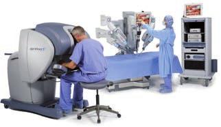 Základními metodami aktivní léčby lokalizovaného karcinomu prostaty jsou léčba operační a radioterapie. Operace pro rakovinu prostaty patří k nejnáročnějším výkonům.
