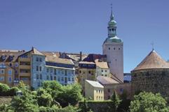 Návštěva ČESKÉHO KRUMLO- VA (UNESCO), památkové perly na řece Vltavě. Návrat na ubytování. 6. den Exkurze do VODNÍ ELEKTRÁRNY ČEZ v Lipně nad Vltavou.
