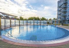 Radenci termály Termální lázně RADENCI (www.sava-hotels-resorts.com) s deseti bazény o rozloze 1 460 m 2 garantují, že se domů budete vracet perfektně odpočatí.