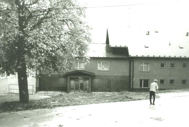 propan butan a další rekonstrukcí prošla až v roce 2003.
