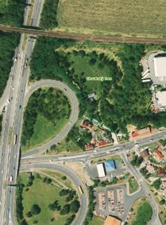 Po 250 metrech odbočujeme ulicí Ve Zliči vpravo. 40 Přírodní památka ev. č. 1113 Katastrální území Zřizovací předpis Horní Počernice Plán péče 2010 2024 Výměra Nadm.