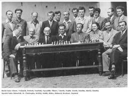 Náš šachový oddíl se od roku 2001 stává občanským sdružením ŠK Staré Město. Předsedou je zvolen Roman Omelka, kterého v roce 2005 nahrazují postupně Radim Stuchlý, Milan Rachůnek a Věra Dobešová.