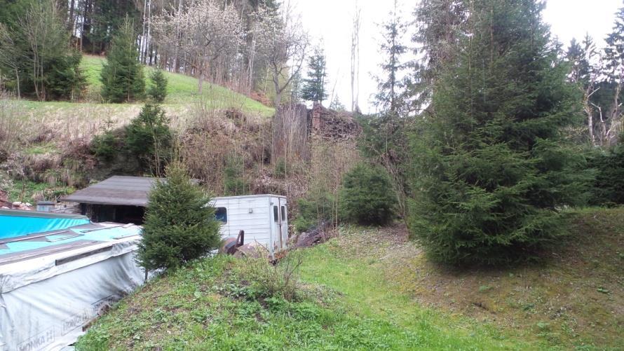 Příloha č. 18, 19 - Buřanský, Dolní, Nový mlýn 321 Buřany - Porostlice, část Jablonce nad Jizerou Františkovský potok původně zděný a vícepodlažní.