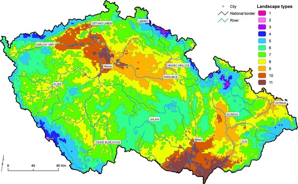 substrát (půdní poměry), reliéf, informace z geobotanické mapy ČR a krajinný pokryv.