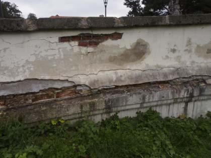 39) Praskliny a