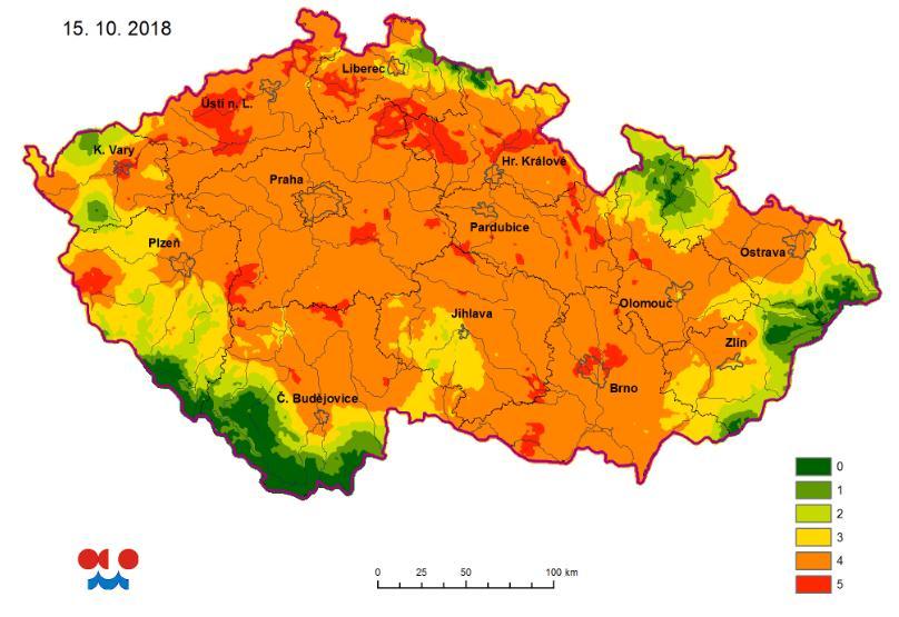 Obr. 1a Mapa míry ohrožení půdním suchem v profilu 0 až 100 cm pod travním porostem (k 15. 10. 2018).