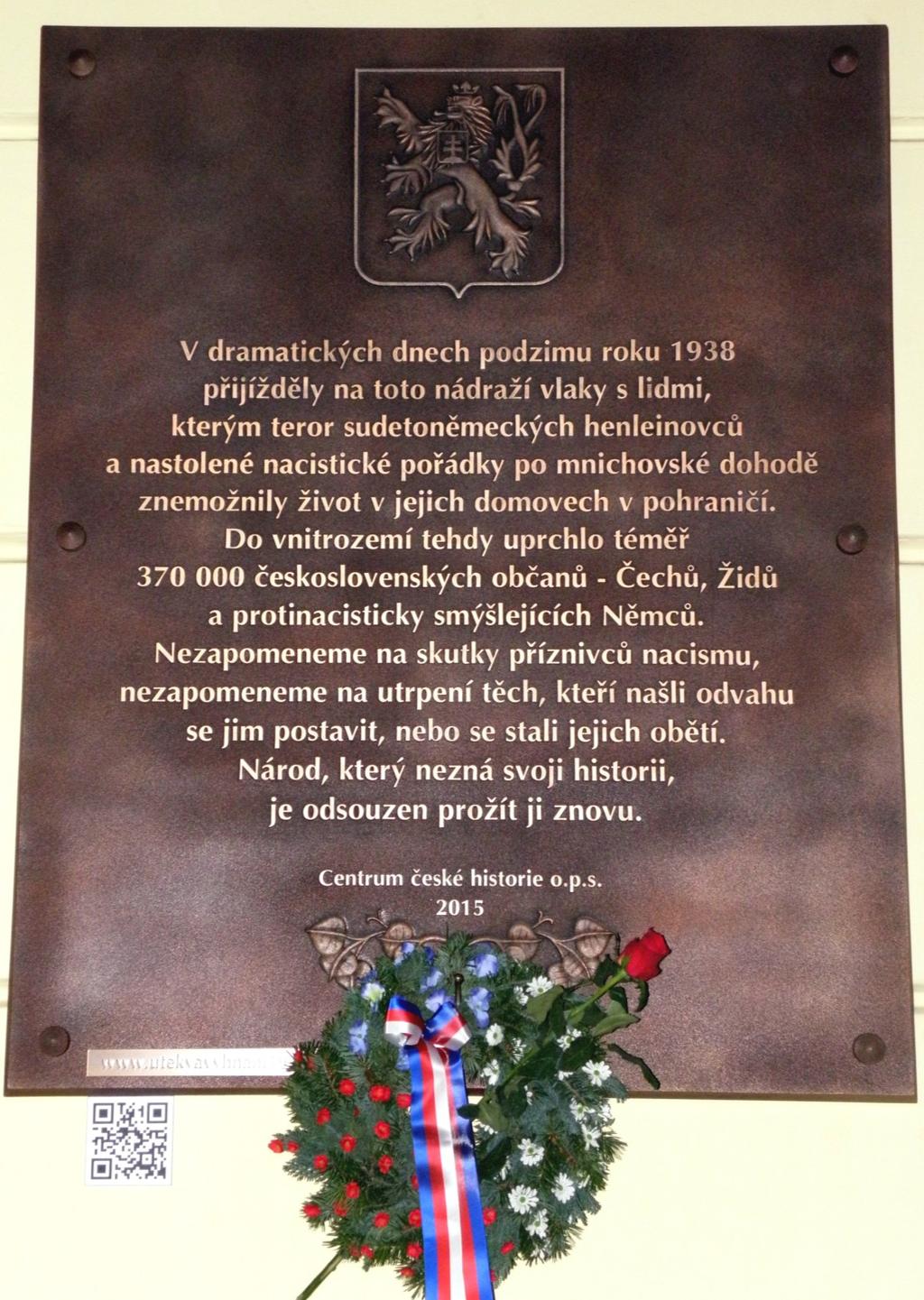 Z P R A V O D A J ODHALENÍ PAMĚTNÍ DESKY Zástupci Československé obce legionářské a Českého svazu bojovníků za svobodu Kladno se dne 12.