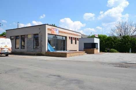Svinišťany Adresa nemovité věci: Svinišťany 25, 552 03 Svinišťany Vlastník stavby: Pavel Zikmund, Pod Vinicí 732, 552 03 Česká Skalice, vlastnictví: výhradní Vlastník pozemku: Pavel Zikmund, Pod