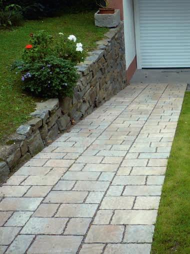 drviny 6 cm cca 130 kg/m² Aj pri hrúbke dlažby 6 cm Vyrobené podľa STN EN 1339 zjazdná Hrúbka platne 6 cm 40 x 40 cm Výrobné rozmery (mm)