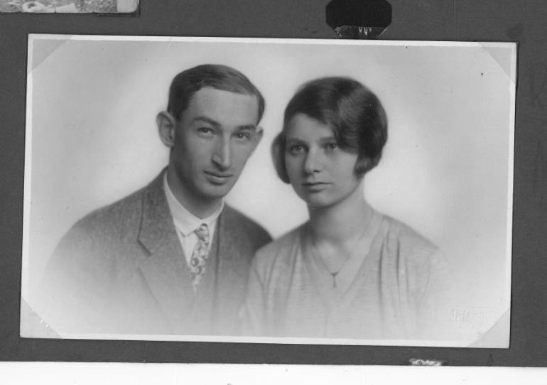 Hrůz koncentračního tábora v Osvětimi se již nedožije Olga Pamová, která podlehla útrapám dne 16