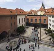 dní a vychutnat jarní atmosféru v samém centru Prahy. Program 21. 05. 2017 Otevírací doba 3. 4. pondělí 16.30 4. 4. úterý 18.00 7. 4. pátek 18.00 10. 4. pondělí 18.00 12. 4. středa 18.00 19. 4. středa 15.
