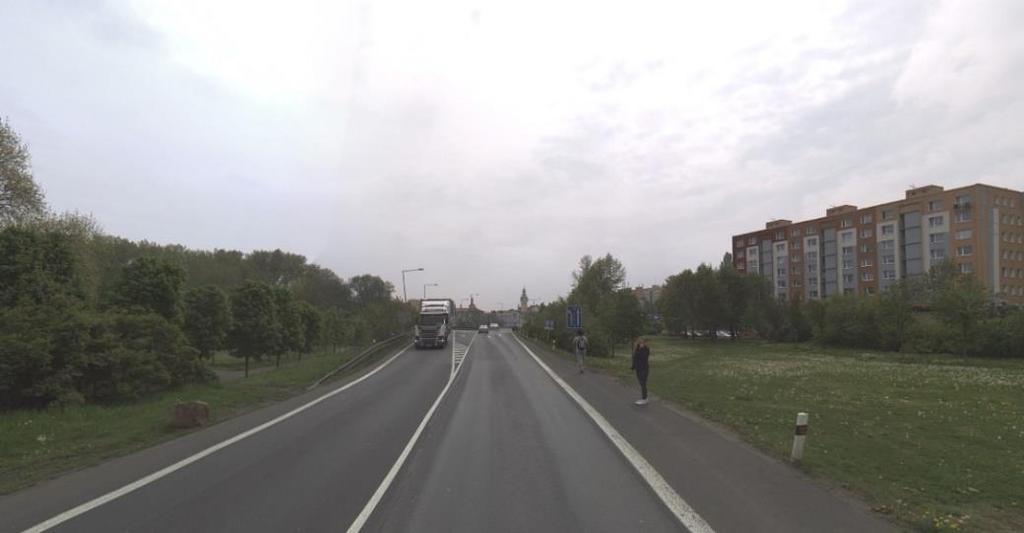 Obrázek 23 Lovosice pohled na řešené místo směrem do centra města [9] 6.4.