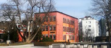 PARTNERSKÉ NOVINKY Municipalita Velenje (Slovinsko) se chystá otestovat crowdfundingový přístup k energetickým renovacím historických budov Univerzity pro celoživotní