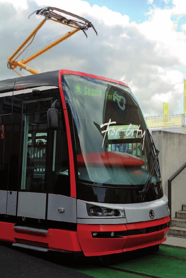 páteřních autobusových linek jako alternativní spojení při cestách ve středním a okrajovém pásmu Prahy a vhodné doplnění kolejové dopravy těmito linkami posílení významu páteřních autobusových linek