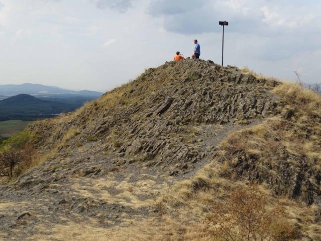 Douglaska tisolistá se původně vyskytovala na západním pobřeží Severní Ameriky a do Evropy se dostala v roce 1827. 9/ Lysá skála (50 37'49'', 14 36'31'') Zlatý hřeb této trasy.
