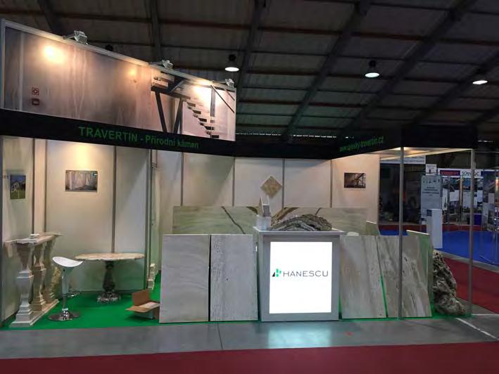 STRÁNKA 3 Výstavní expozice ze systému Octanorm Stavíme vnitřní výstavní expozice ze systému Octanorm a Maxima. Expozice je možné vybavit nejrůznějšími doplňky a nábytkem viz.