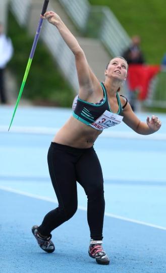 atletika Katrin Sásová Běh na 300m a 400m 1. místo - MČR žactva družstev na dráze 2012 1.