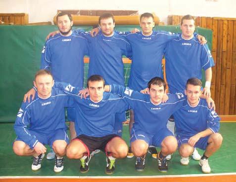 O Pohár primátora mesta Medzilaborce bojovalo 1344 minút nepretržite osem družstiev: ALLES, s.f., CÉ- ZAR BAR, ČAKI DREAM TEAM, GUNNERS, RUTHENIA, SIMPSONI, STROJLAB, TJ SOKOL VYDRAŇ.