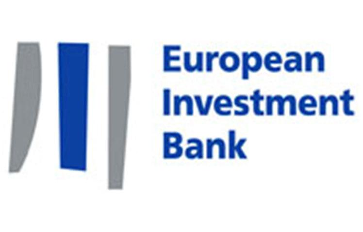 FINANČNÍ INSTITUCE EVROPSKÁ CENTRÁLNÍ BANKA Stará se o měnovou politiku a stabilitu cen v rámci EU EVROPSKÁ